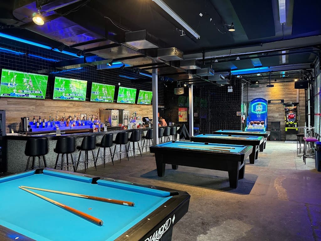 Backyard Bar & Billiards, a bar in Sunset Park