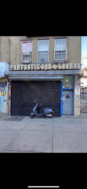 Fantastic Bar & Lounge, Sunset Park bar