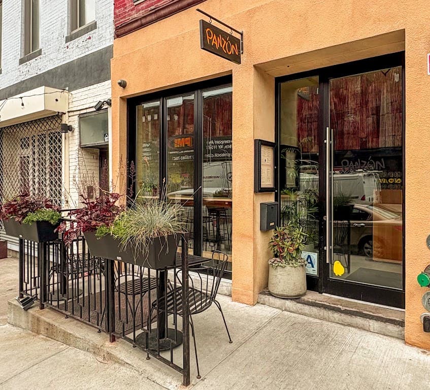Panzón, a bar in Greenpoint