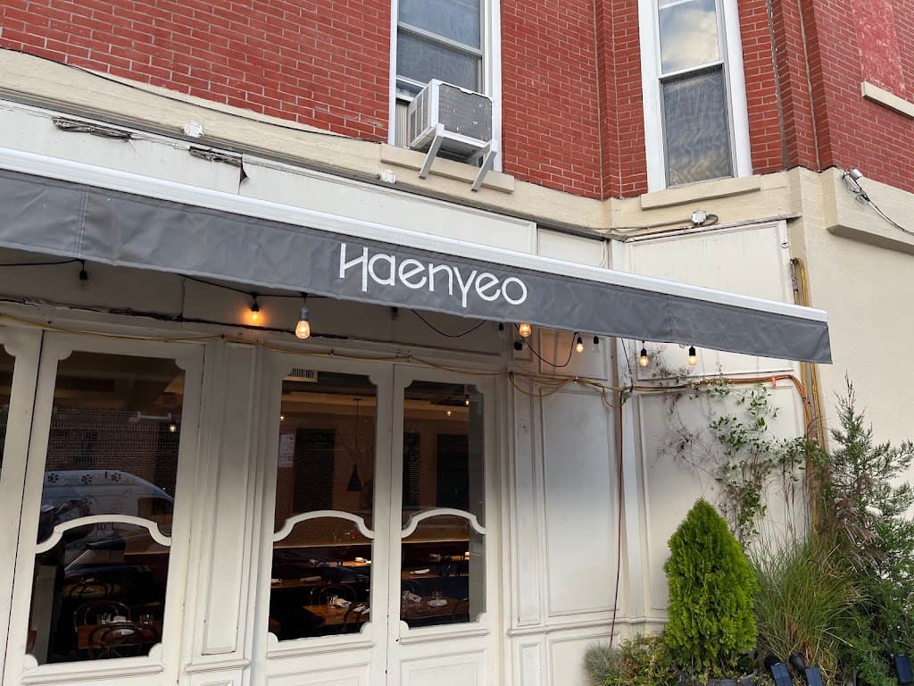 Haenyeo, Park Slope bar