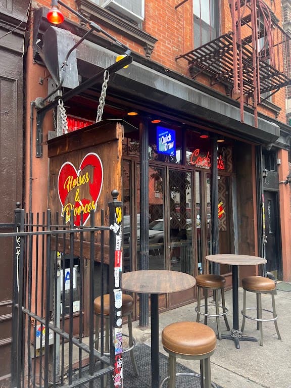 Horses and Divorces, Williamsburg bar