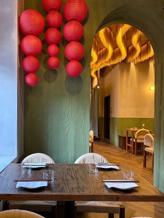Ren 稔, a bar in East Williamsburg