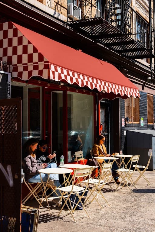 LeTish Cafe, a bar in Williamsburg