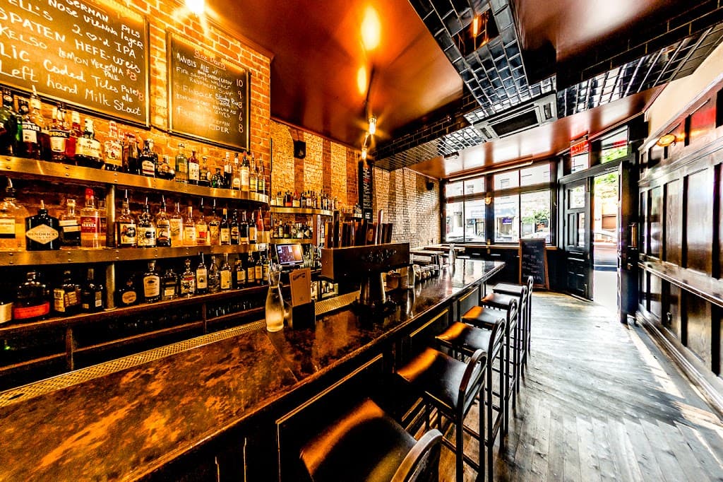 The Crown Inn, Crown Heights bar
