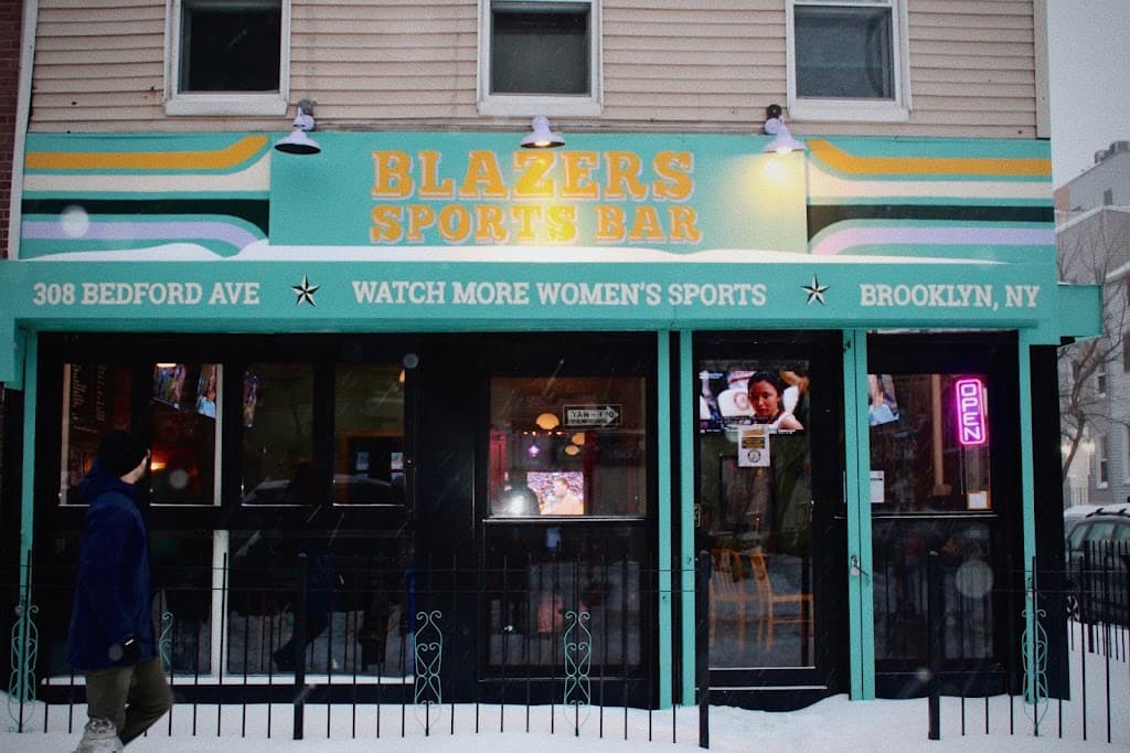 Blazers Sports Bar, a bar in Williamsburg
