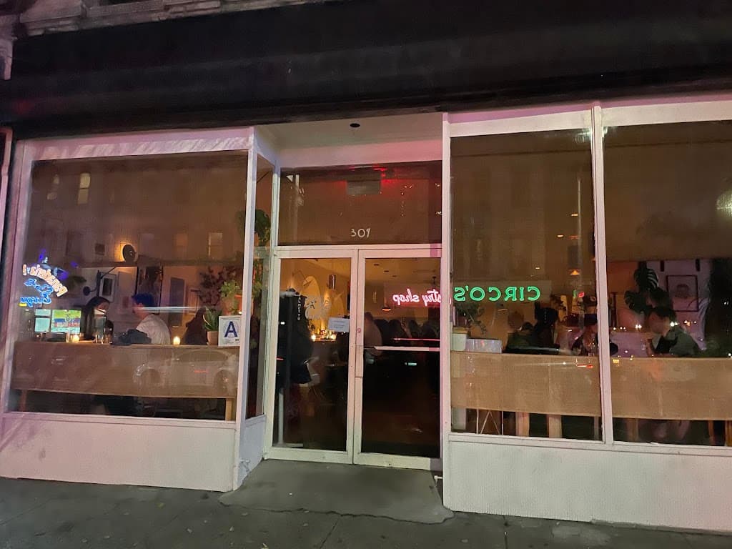 Palmetto, a cocktail bar in Bushwick