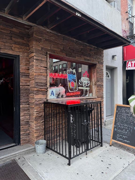 Ontario Bar, Williamsburg bar