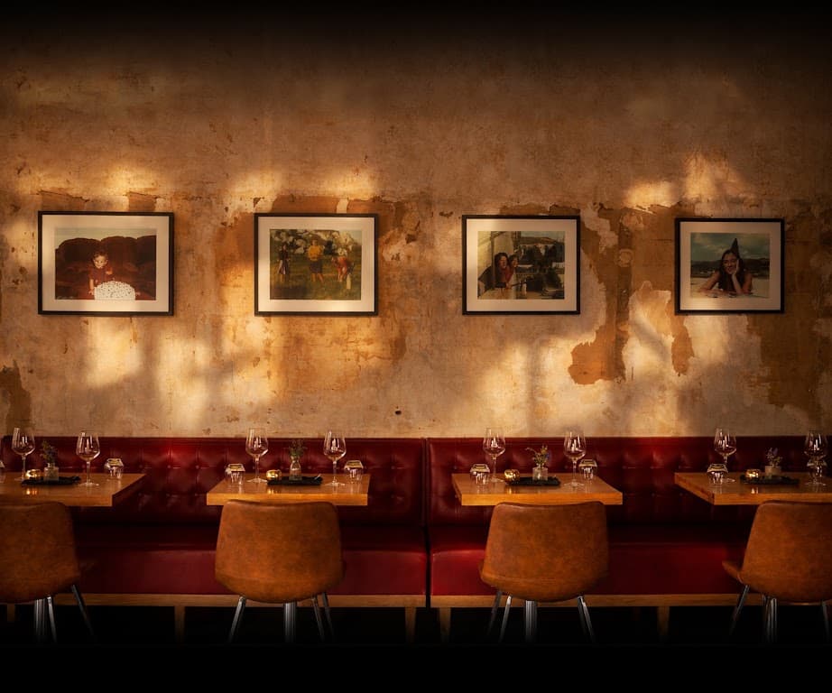 Flora, Park Slope bar
