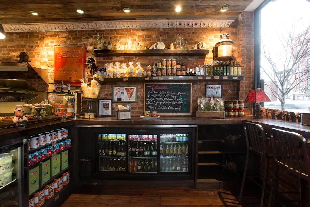 Table 87, a bar in Gowanus