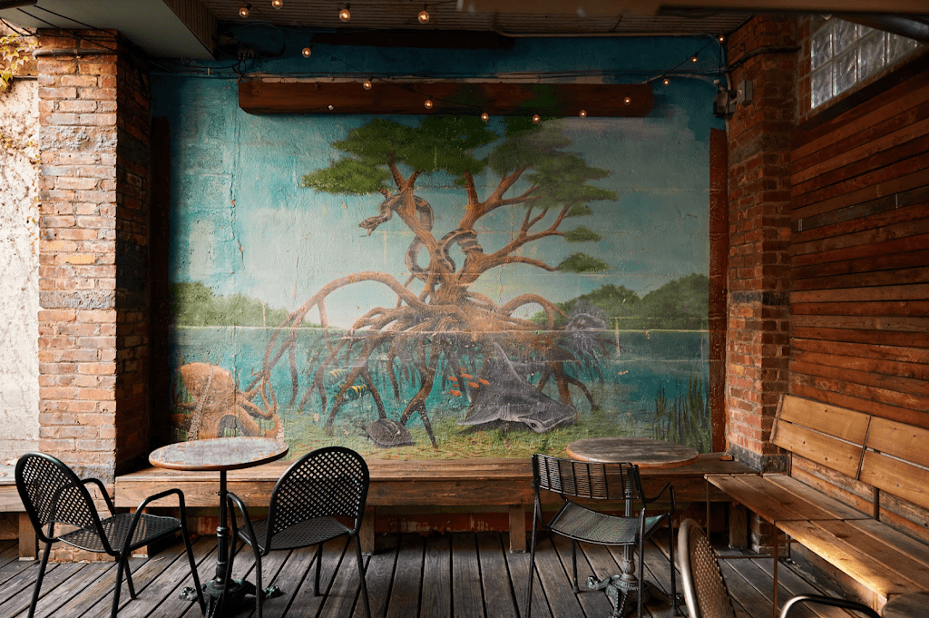 Broken Land, Greenpoint bar