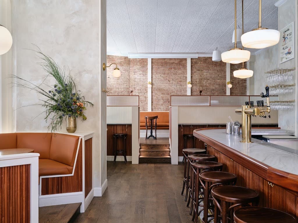 Bar Americano, a bar in Greenpoint