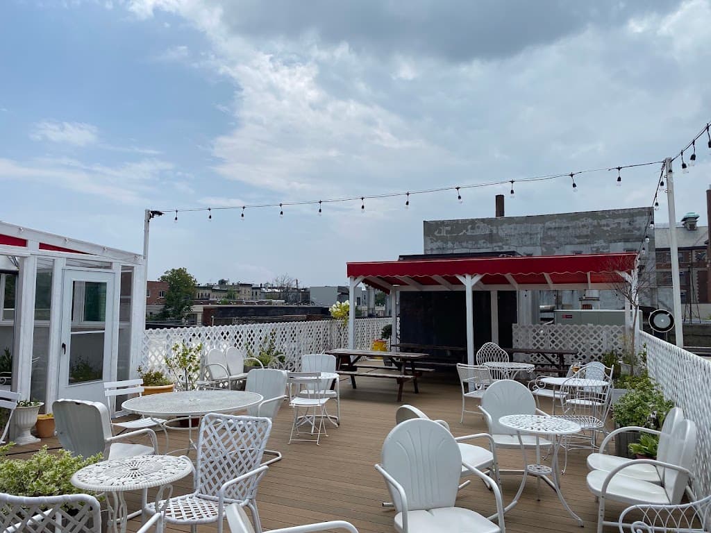 Cherry on Top, a wine bar in Bushwick