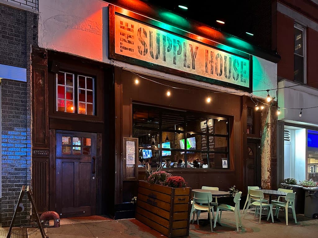 The Supply House, Upper East Side bar