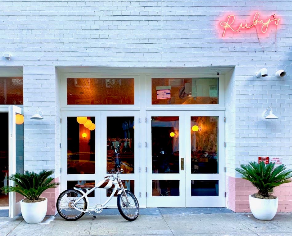 Little Ruby's East Village, East Village bar