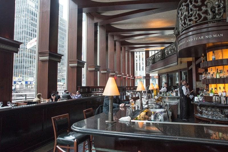 Del Frisco's Double Eagle Steakhouse, Midtown bar