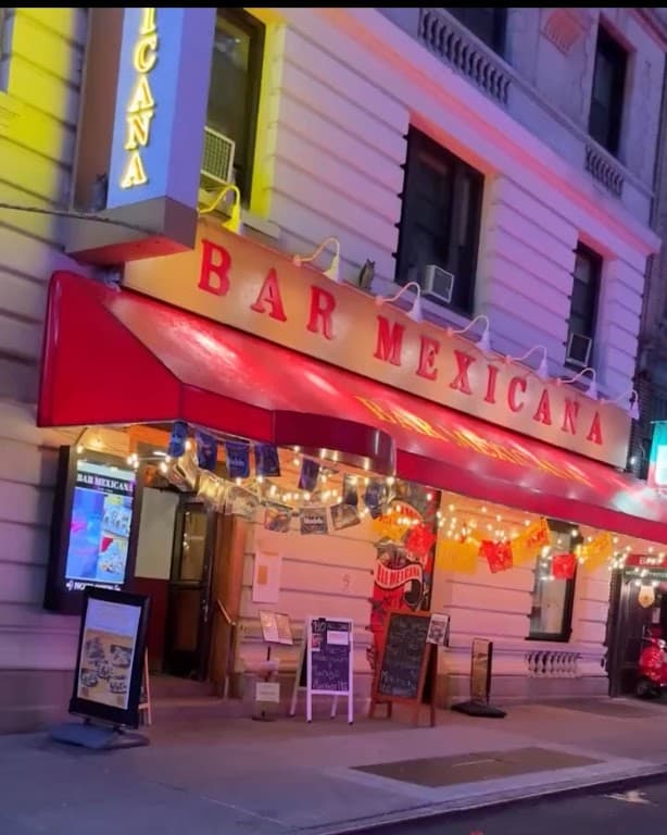 Bar Mexicana, a bar in Midtown