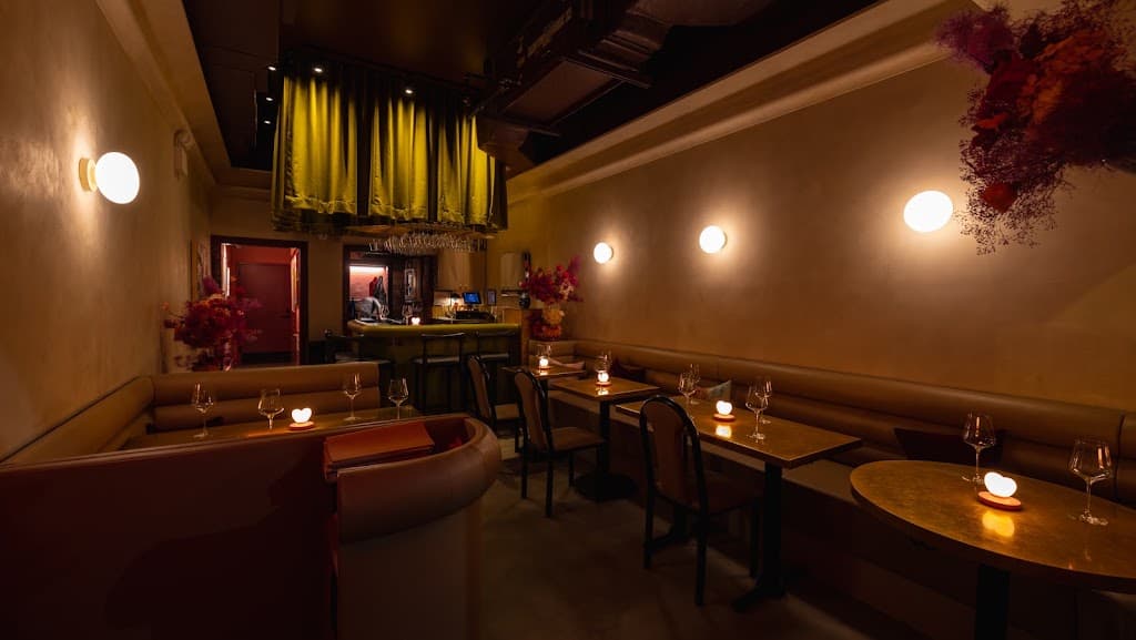 HAGS, East Village bar