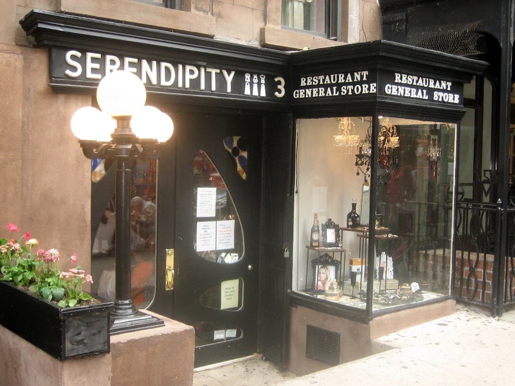 Serendipity 3, Upper East Side bar