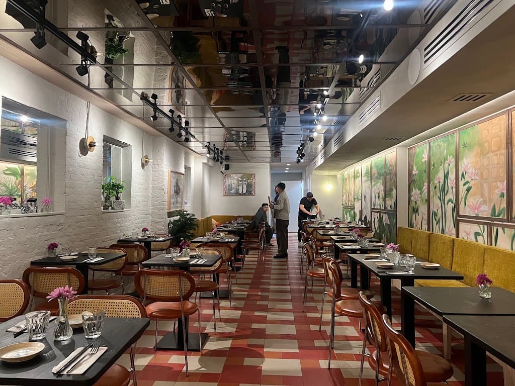 Ly Ly Vietnam Cookhouse, Upper East Side bar