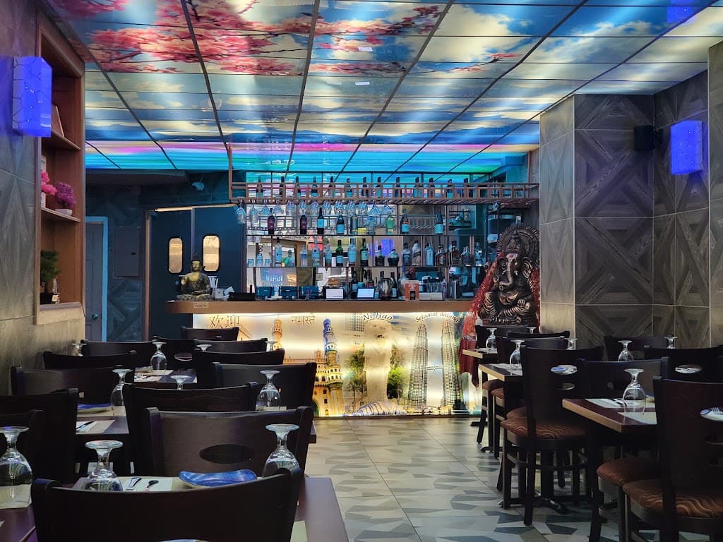 WOK IN THE CLOUDS, Murray Hill bar