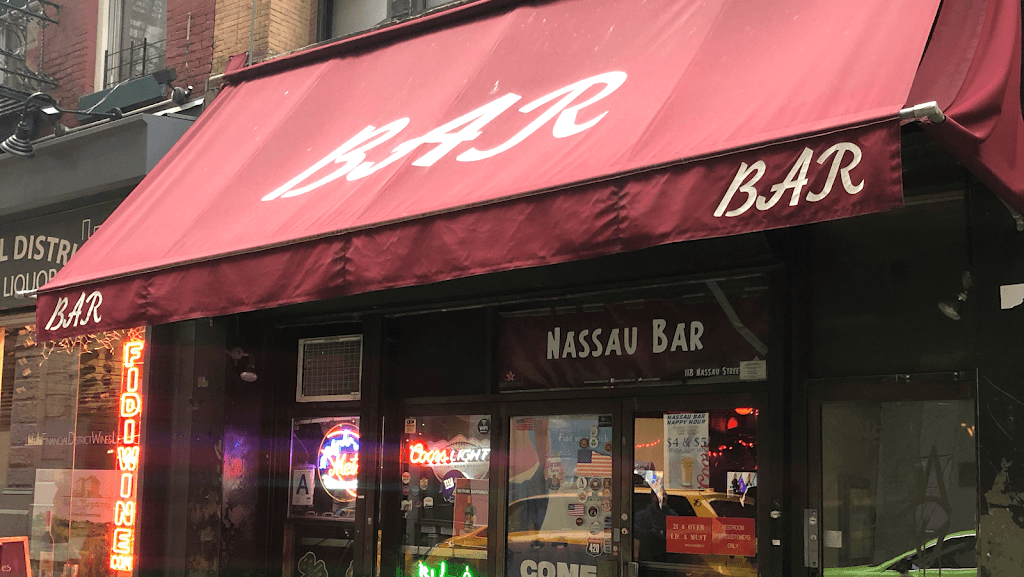 Nassau Bar, Financial District bar