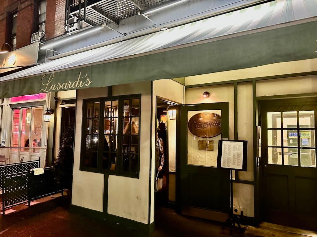 Lusardi's, Upper East Side bar