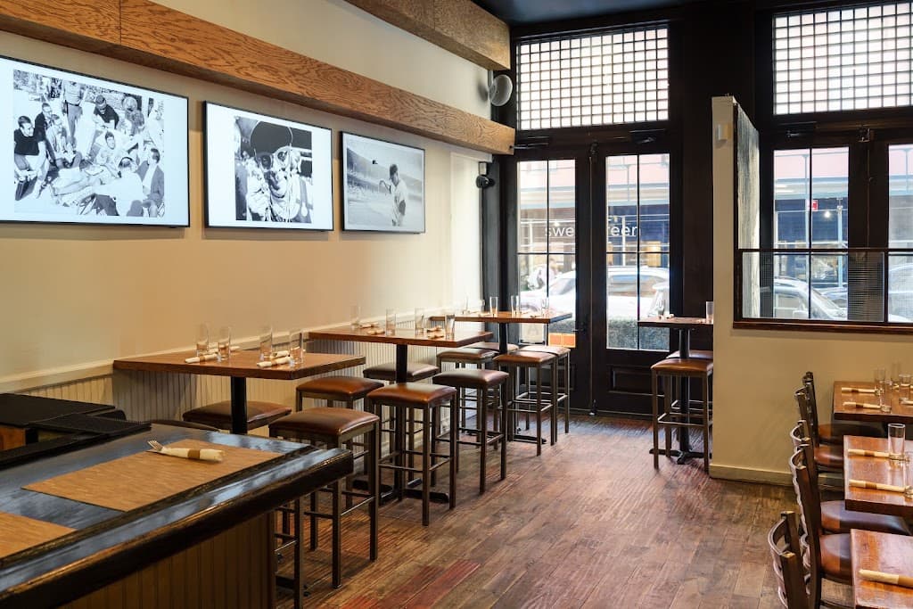 Mudville, a bar in Tribeca