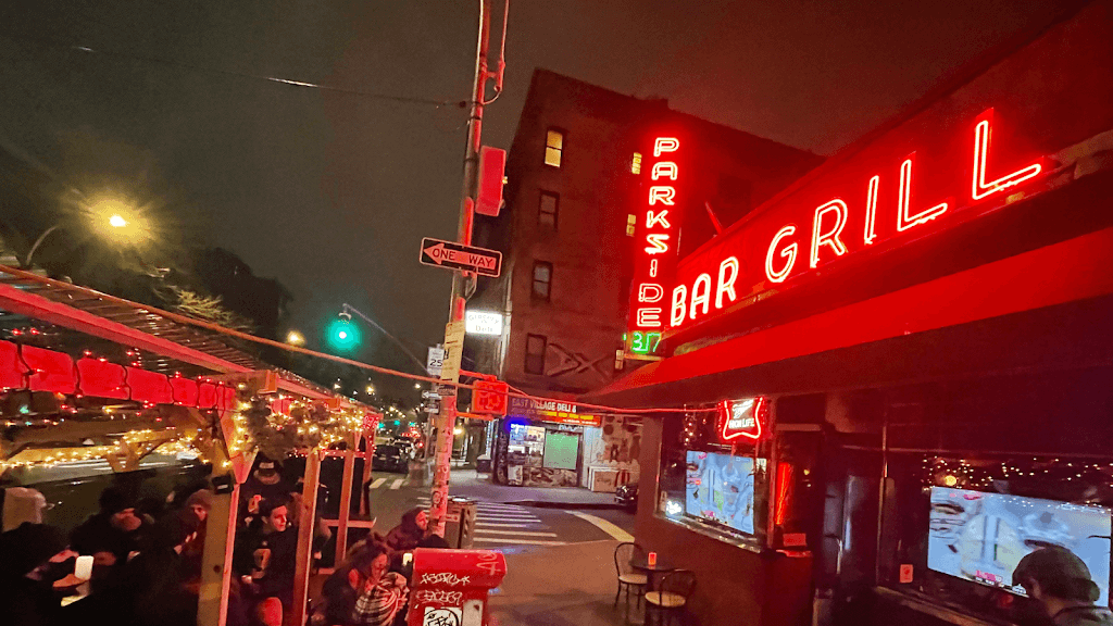 Parkside Lounge, Lower East Side bar
