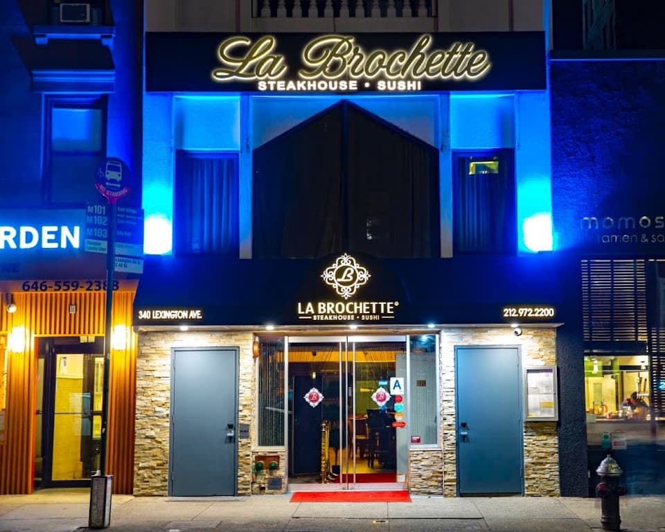 La Brochette Steakhouse, Murray Hill bar