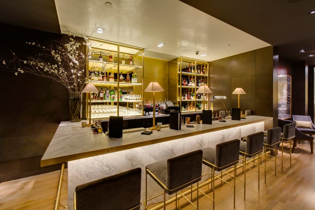 Indian Accent, Midtown bar