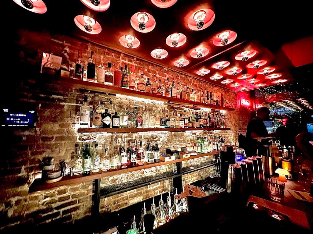 Bar Contra, Lower East Side bar