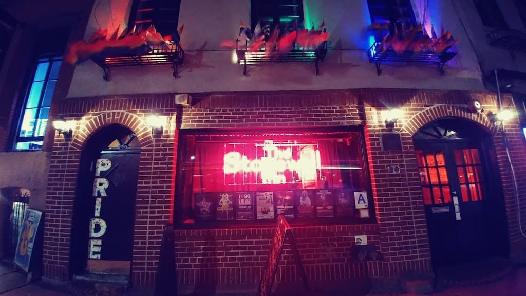 Kettle of Fish, West Village bar