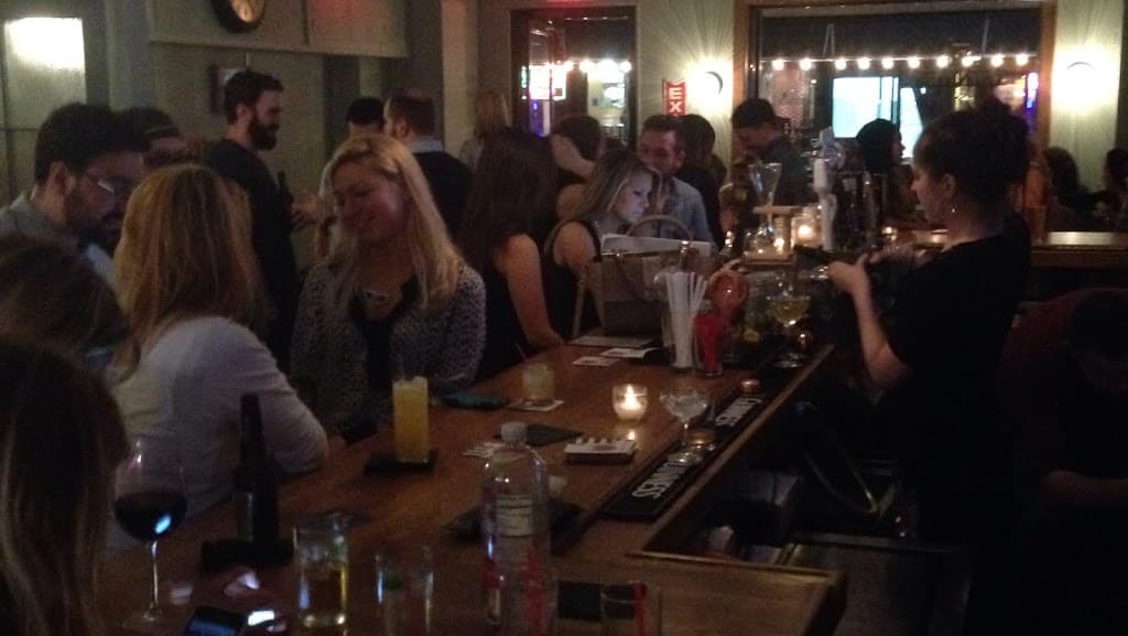 Sutton Bar Room, Midtown