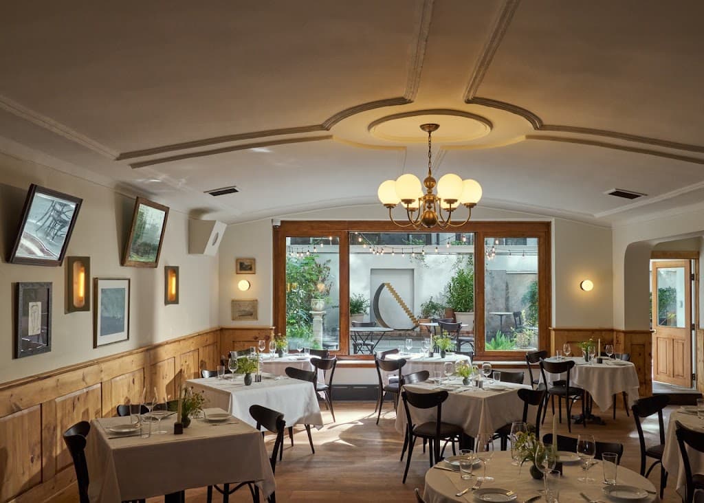 Borgo, Gramercy bar