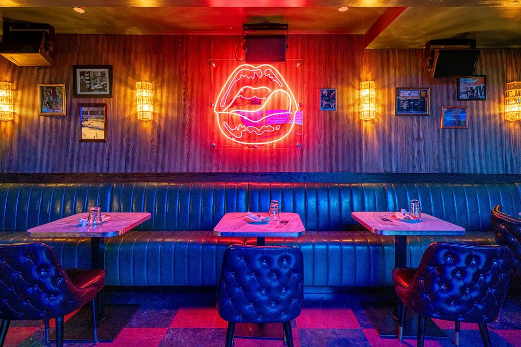 The Woo Woo, Midtown bar