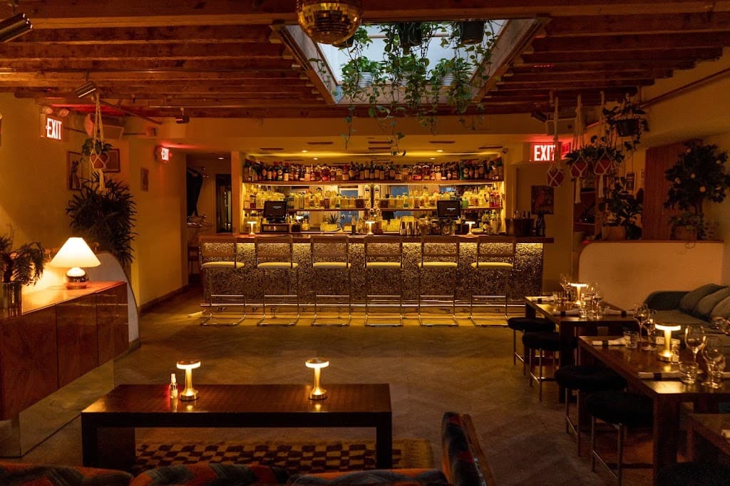 Little Ways, SoHo bar