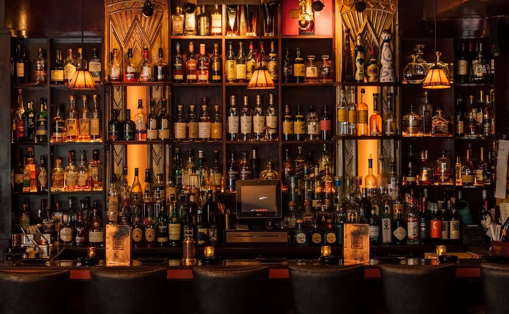 SoHo Cigar Bar, SoHo bar
