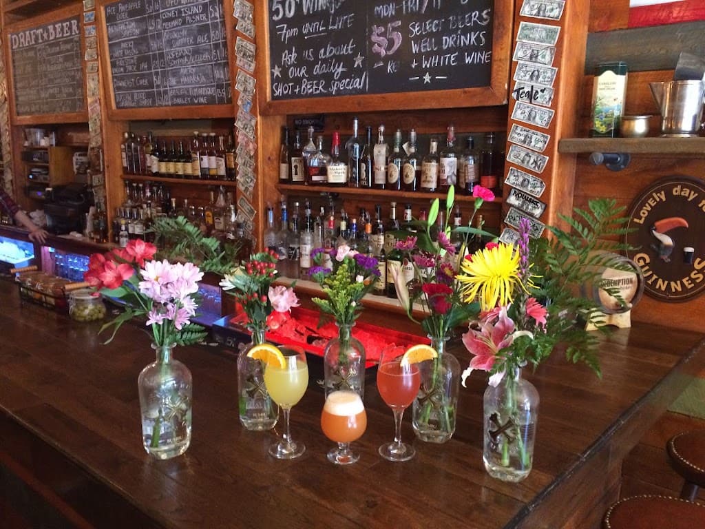 Lilly's Craft and Kitchen, Hell's Kitchen bar