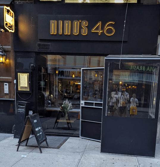 Nino's 46, Midtown bar