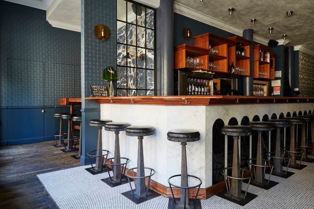 La Compagnie, Centre Street, SoHo bar