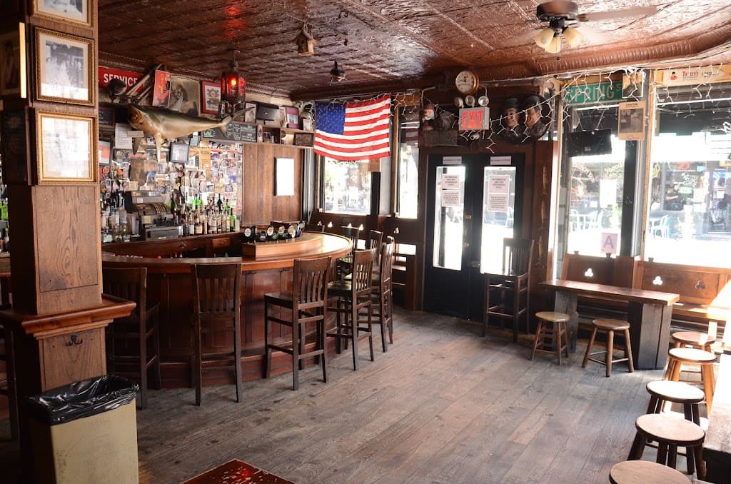 Spring Lounge, a bar in SoHo