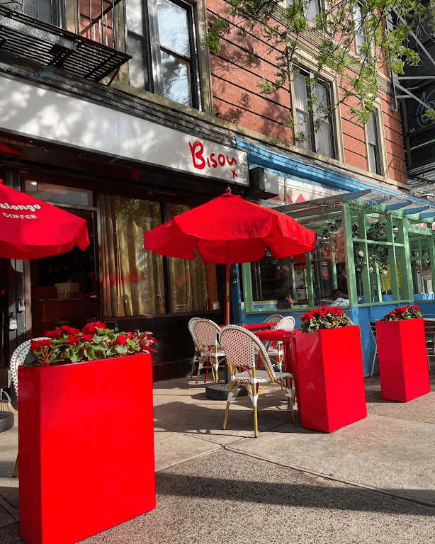 Bisou, SoHo bar