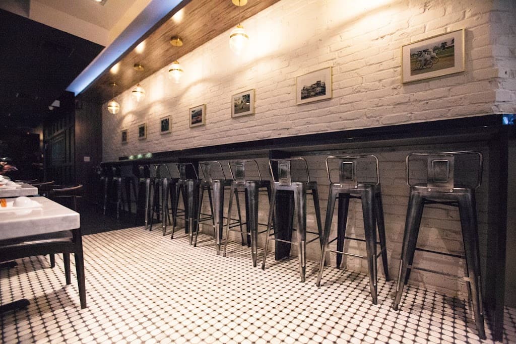 Madame Vo, a bar in East Village