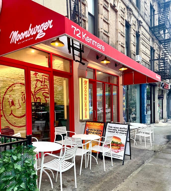 Moonburger, SoHo bar